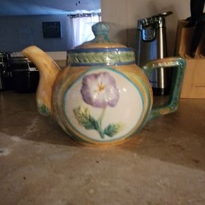 Vintage teapots